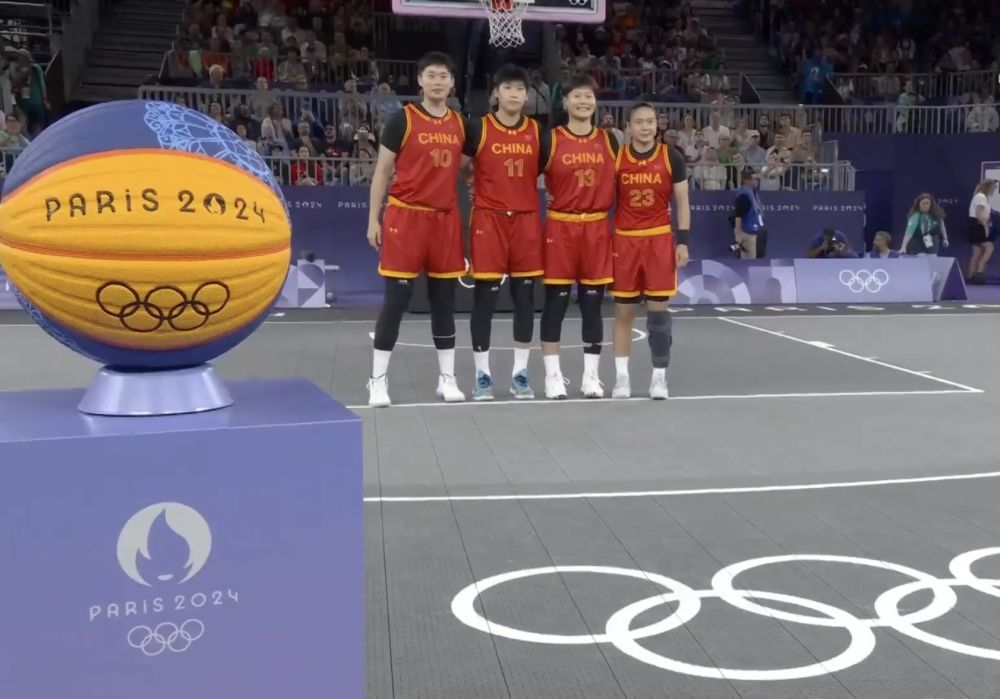 法兰克福后卫：巴萨的比赛风格非常大胆，你会欣赏他们的水平（法兰克福后卫称赞巴萨：打法大胆，水平令人欣赏）