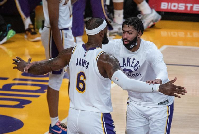 足协杯决赛火爆，观众超3.5万，票房破700万（足协杯决赛热度爆棚，3.5万+观众到场，票房突破700万）