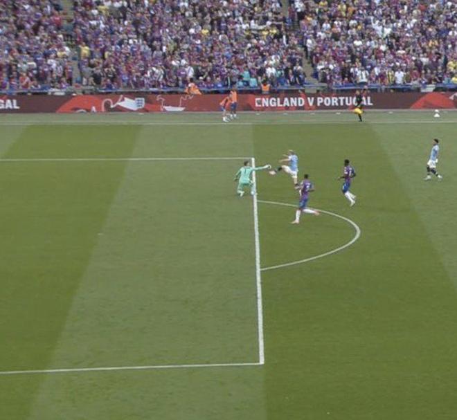 37岁库里太疯狂！刷新NBA过去79年三分纪录，勇士却吞三连败（37岁库里逆天改写NBA79年三分纪录，勇士却苦吞三连败）