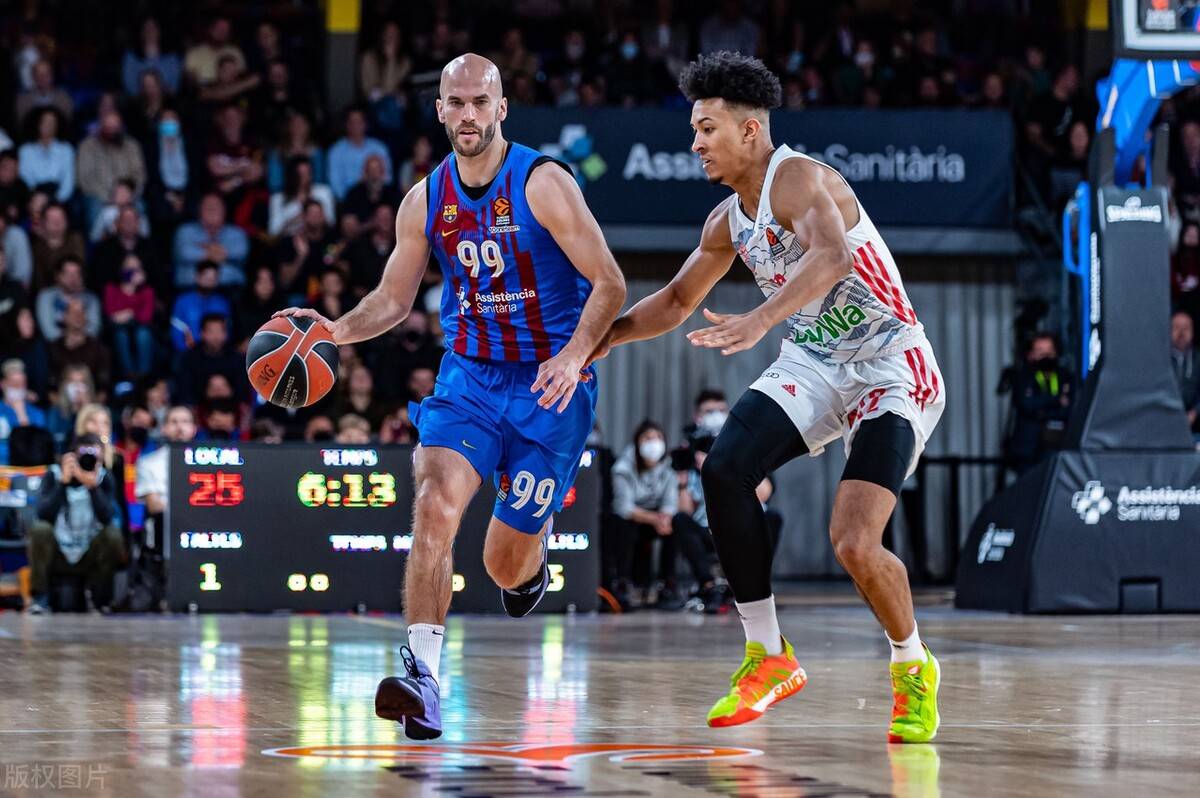 西甲半场：久保建英补时头球建功，皇家社会1-0莱万特（半场战报：久保建英补时头槌破门，皇家社会暂1-0领先莱万特）